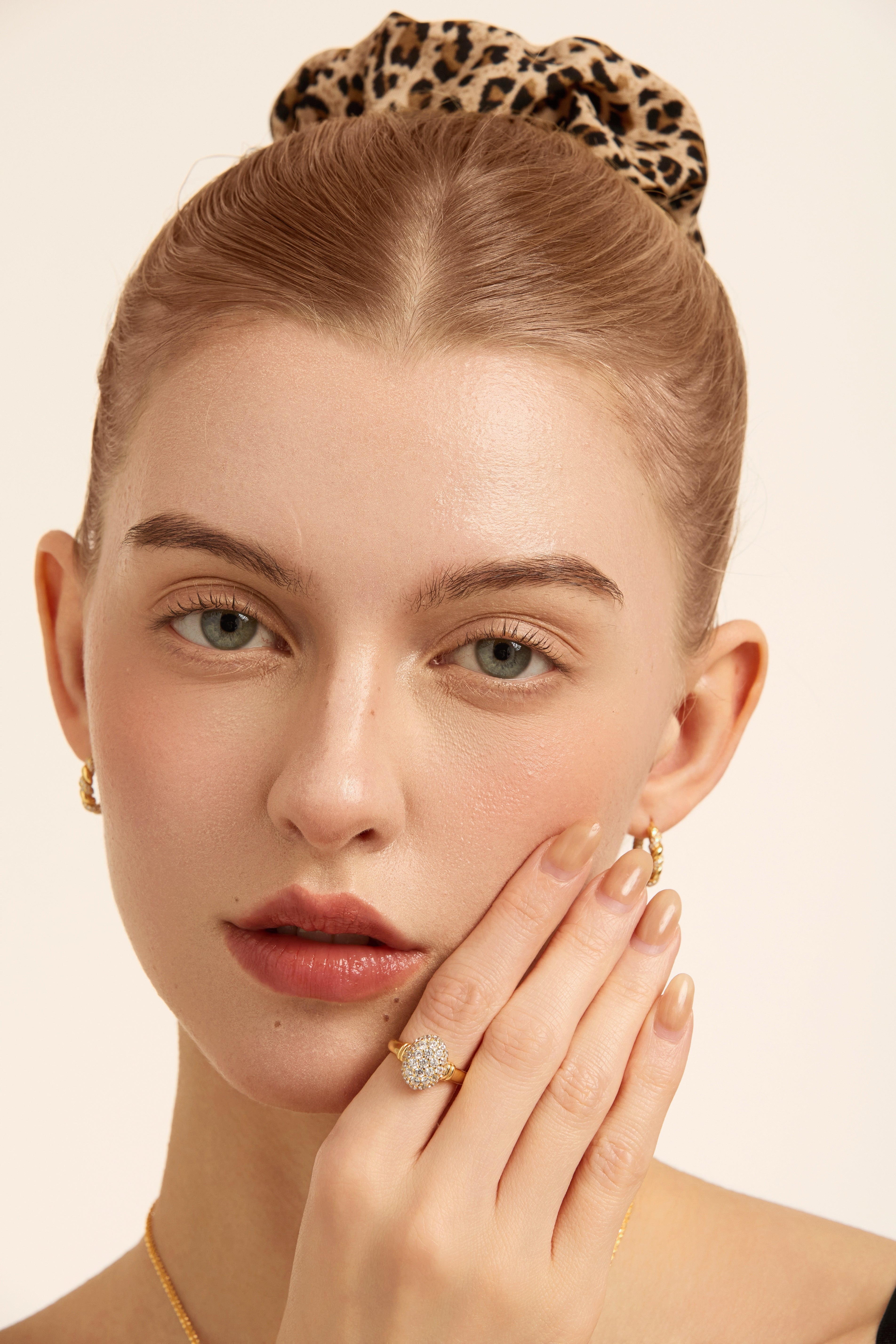 Grand Oval Halo Statement Ring
